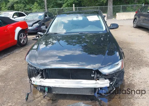 2016 Audi A4 2.0T Premium из США, поврежденный, VIN WAUBFAFLXGN015288